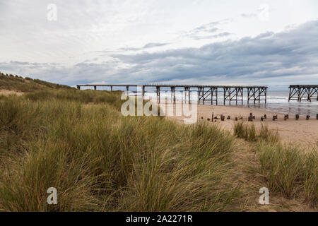 Une vue de la falaise regardant le Steetly,Pier Hartlepool, Angleterre, Royaume-Uni Banque D'Images