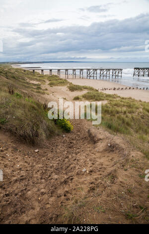 Une vue de la falaise regardant le Steetly,Pier Hartlepool, Angleterre, Royaume-Uni Banque D'Images