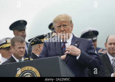 Arlington, Virginia, USA. Sep 30, 2019. Le Président des Etats-Unis, Donald J. Trump participe à la cérémonie d'accueil des Forces armées en l'honneur du 20e Président des Chefs d'état-major Mark Milley at Joint Base Myer en Virginie, le 30 septembre, 2019 Crédit : Chris Kleponis/CNP/ZUMA/Alamy Fil Live News Banque D'Images