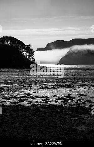 Brume matinale, Portree, Isle of Skye, Hébrides intérieures, côte ouest de l'Ecosse, Royaume-Uni Banque D'Images