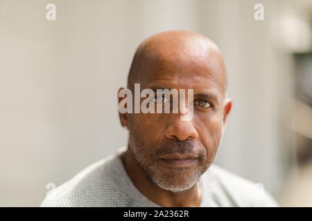 African American man avec un air soucieux. Banque D'Images