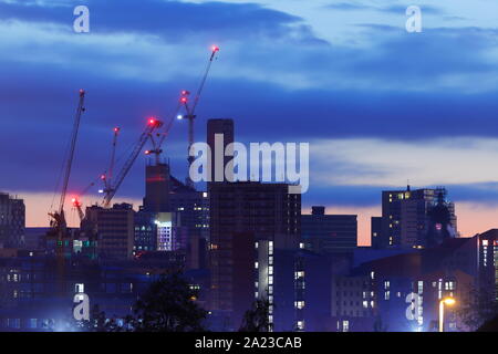 Leeds, en octobre 2019, avec maison d'Altus en construction, qui sera le plus grand bâtiment dans le Yorkshire, à 37 étages de haut. Banque D'Images