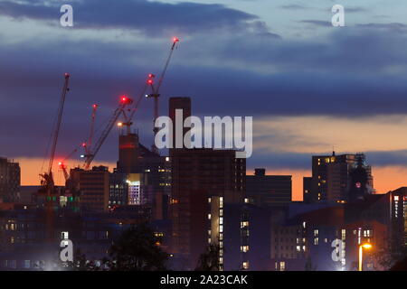 Leeds, en octobre 2019, avec maison d'Altus en construction, qui sera le plus grand bâtiment dans le Yorkshire, à 37 étages de haut. Banque D'Images