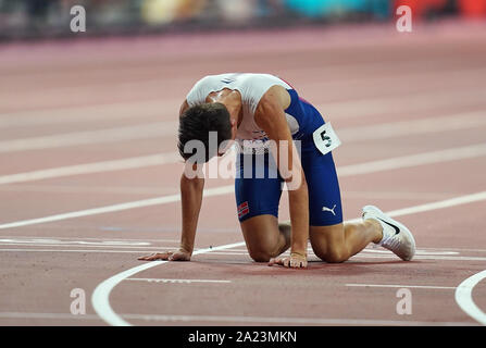 Doha, Qatar. Sep 30, 2019. Jakob Ingebrigtsen de Norvège qui se font concurrence sur les 5000 mètres pour les hommes au cours de la 17e Championnats du monde d'athlétisme IAAF à la Khalifa Stadium de Doha, au Qatar. Ulrik Pedersen/CSM/Alamy Live News Banque D'Images