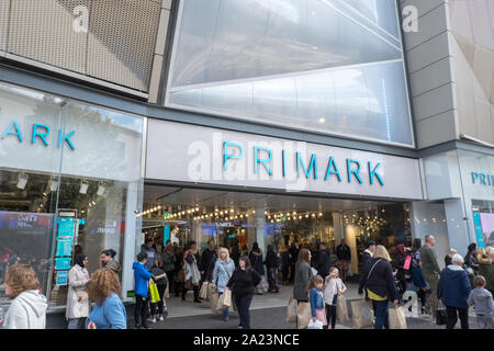 Le plus grand Primark,store,High Street,ouvert,avril,2019,Birmingham, West Midlands, Angleterre,Midlands,UK,GB,Bretagne,Europe Banque D'Images