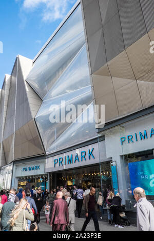 Le plus grand Primark,store,High Street,ouvert,avril,2019,Birmingham, West Midlands, Angleterre,Midlands,UK,GB,Bretagne,Europe Banque D'Images