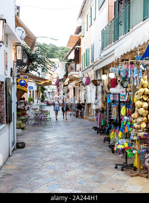 Les rues locales de Paxos Gaios îles grecques Grèce Banque D'Images