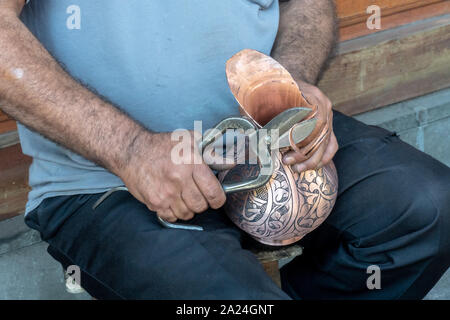 Bazar Coppersmith dans le sud-est de la Turquie Gaziantep - tradition depuis des centaines d'années Banque D'Images