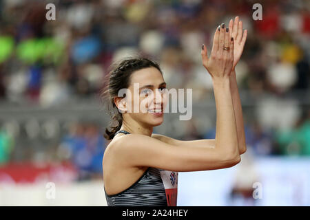 Doha, Qatar. Sep 30, 2019. Lasitskene neutre autorisé Mariya athlète célèbre après le saut en hauteur femmes à la finale des Championnats du monde IAAF 2019 à Doha, Qatar, 30 Septembre, 2019. Crédit : Li Ming/Xinhua/Alamy Live News Banque D'Images