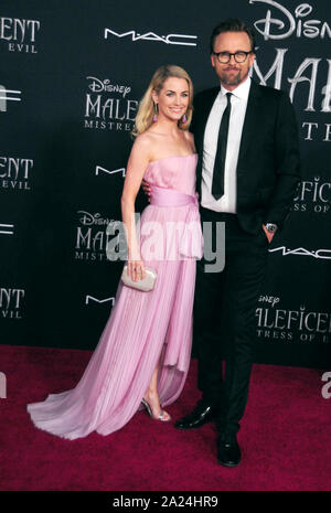 Hollywood, Californie, USA 30 Septembre 2019 L'actrice Amanda Hearst et directeur Joachim Ronning assister à la première mondiale du Disney's 'Maleficent : maîtresse du Mal' le 30 septembre 2019 au El Capitan Theatre à Hollywood, Californie, USA. Photo de Barry King/Alamy Live News Banque D'Images