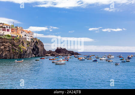 Port de Camara de Lobos, Madère, Portugal Banque D'Images