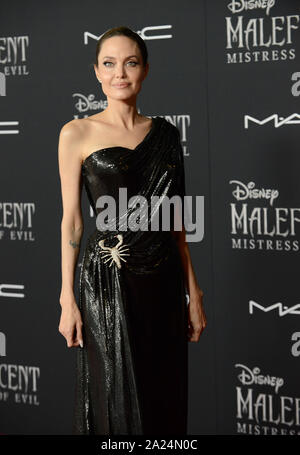Los Angeles, USA. Sep 30, 2019. Los Angeles, USA. Sep 30, 2019. Angelina Jolie lors de la première mondiale de 'Maleficent : maîtresse du Mal' au El Capitan Theatre. Photo : Jessica Sherman/Featureflash Crédit : Paul Smith/Alamy Live News Banque D'Images