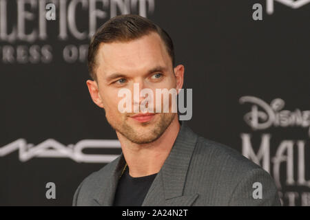 Los Angeles, USA. Sep 30, 2019. Ed Skrein à Disney's 'Maleficent : maîtresse du Mal' Première mondiale tenue à El Capitan Theatre de Los Angeles, CA, le 30 septembre 2019. Crédit photo : Joseph Martinez/PictureLux - Tous droits réservés Crédit : PictureLux Le Hollywood/Archive/Alamy Live News Banque D'Images
