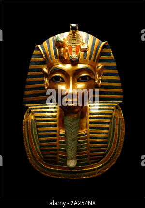 Réplique du masque funéraire de Toutankhamon. Le masque de mort de la 18e dynastie de pharaon égyptien Toutankhamon (règne 1332-1323 avant J.-C.). Il a été découvert par Howard Carter en 1925 dans la tombe KV62 et est maintenant situé dans le Musée égyptien du Caire Banque D'Images