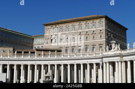 L'extérieur de l'appartements pontificaux sur la Place Saint-Pierre, dans la Cité du Vatican. Banque D'Images