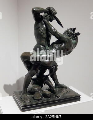 Sculpture en bronze intitulée 'Thésée terrassant le Minotaure' par Antoine-Louis Barye. Antoine-Louis Barye (1795-1875) sculpteur français romantique. Banque D'Images