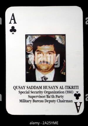 La plupart des Iraquiens, voulait jouer aux cartes - Qusay Saddam Hussein Al-Tikriti (Organisation de sécurité spéciale (SSO)/ superviseur militaire du parti Baas pour le vice-président du Bureau). L'armée américaine a mis au point un ensemble de cartes à jouer pour aider les pays fournisseurs d'identifier les plus-voulait que les membres du gouvernement du Président Saddam Hussein lors de l'invasion de l'Irak en 2003. Banque D'Images