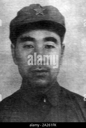 Lin Biao (1907 - 1971). Lin est devenu essentiel à la création de fondations pour la Mao Zedong's du culte de la personnalité, et a été récompensé dans la révolution culturelle en étant nommé Mao, successeur désigné. Lin est décédé le 13 septembre 1971. Nie Rongzhen (1899 - 1992) était un éminent chef militaire communiste chinois, et l'un des dix commissaires de piste dans l'Armée de libération du peuple de Chine. Banque D'Images