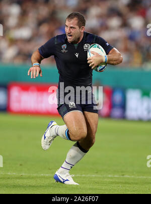 Scotland's Scott Cummings durant la Coupe du Monde de Rugby 2019 match au stade de Misaki, Kobe, Japon. Banque D'Images