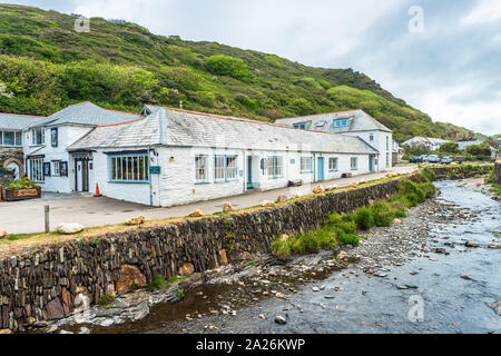 Auberge de jeunesse YHA Boscastle, Cornwall, Port, England, UK Banque D'Images