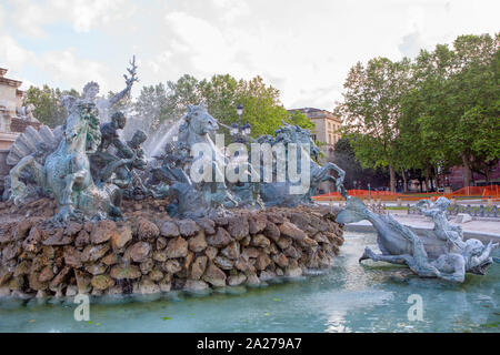 Fontaine de la Place des Quinconces à Bordeaux Banque D'Images