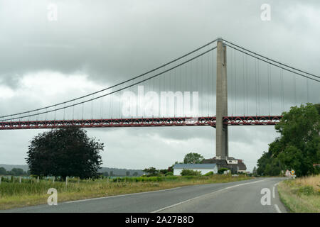 Bolbec, Seine-Maritime / France - 15 août 2019 - vue horizontale du pont suspendu de Tancarville en Normandie en France Banque D'Images