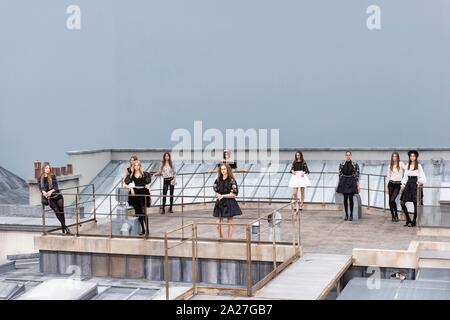 Paris, France. 06Th Oct, 2019. SS20 CHANEL piste pendant la Fashion Week de Paris - Paris, France 01/10/2019 | Crédit dans le monde entier d'utilisation : dpa/Alamy Live News Banque D'Images