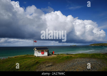 Vue depuis la côte sud-ouest Chemin vers le phare de Godrevy à Cornwall Banque D'Images