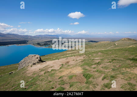 Vue panoramique sur la ville Lac Tekapo et observatoire dans l'île du sud de la Nouvelle-Zélande Banque D'Images