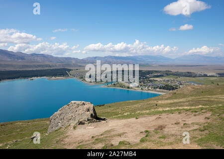 Vue panoramique sur la ville Lac Tekapo et observatoire dans l'île du sud de la Nouvelle-Zélande Banque D'Images