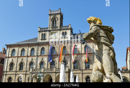 Altes Rathaus, Neptunbrunnen, Marktplatz, Weimar, Thüringen, Allemagne Banque D'Images