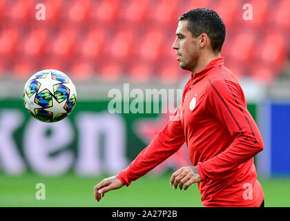 Prague, République tchèque. 06Th Oct, 2019. Nicolae Stanciu trains pendant une session de formation de SK Slavia Prague, un jour avant le match de l'UEFA Champions League SK Slavia Prague vs Borussia Dortmund, deuxième tour de groupe de base F, le 1 octobre 2019, à Prague, en République tchèque. Photo : CTK/Vondrous Romain Photo/Alamy Live News Banque D'Images