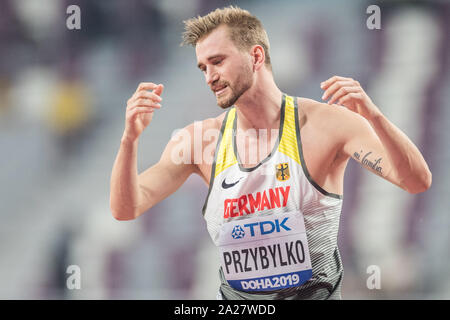 Doha, Qatar. 06Th Oct, 2019. L'athlétisme, le championnat du monde de l'IAAF à Khalifa International Stadium : saut en hauteur, les hommes, de qualification. Mateusz Przybylko de Allemagne réagit. Credit : Oliver Weiken/dpa/Alamy Live News Banque D'Images