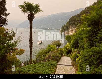 Le lac de Côme, Lombardie, Italie. Les jardins de la Villa del Balbianello, près de Lenno, Lac de Côme Banque D'Images