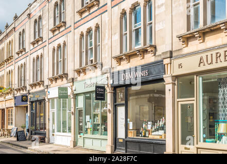 Boutique boutiques sur Kings Rd in affluent le village de Clifton à Bristol, Angleterre, Royaume-Uni. Banque D'Images