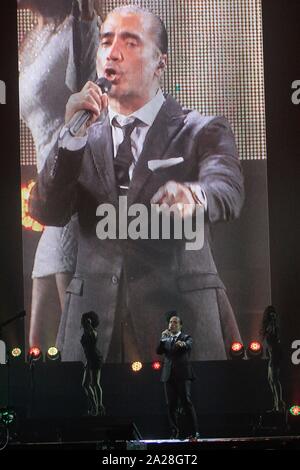 El cantante mexicano Alejandro Fernadez , durante su concierto en el MGM de Las Vegas au Nevada. 14 septembre 2014. Chanteur mexicain Alejandro Fernadez, lors de son concert au MGM de Las Vegas au Nevada. 14 septembre Banque D'Images