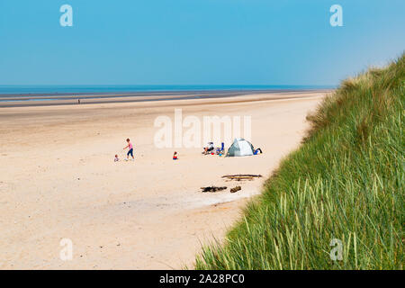 La vaste étendue de la plage de sable de formby dans le Merseyside, en Angleterre, Grande-Bretagne, Royaume-Uni. Banque D'Images