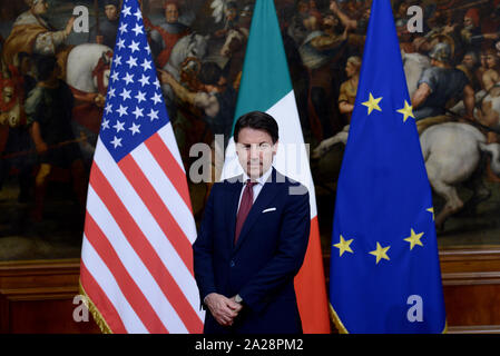 Rome, Italie. 06Th Oct, 2019. Giuseppe compter en attente de Michael (Mike) Pompeo : Crédit Photo Agency indépendante/Alamy Live News Banque D'Images