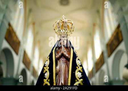 Statue de l'image de Notre Dame d'Aparecida, Mère de Dieu dans la religion catholique, Patronne du Brésil Banque D'Images