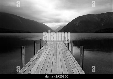 Jetée, Lac Rotoiti, Nelson Lakes National Park, South Island, New Zealand Banque D'Images