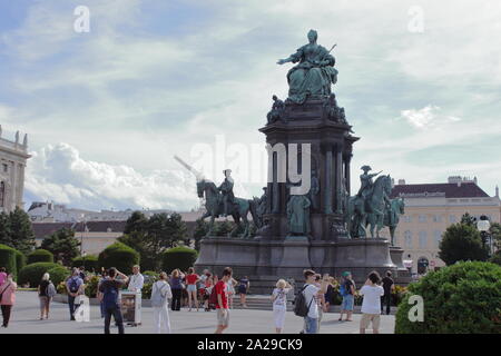 Maria Theresien Platz, Wien city center, dans le parc en face de la Hofburg (sissi princess castle) Banque D'Images