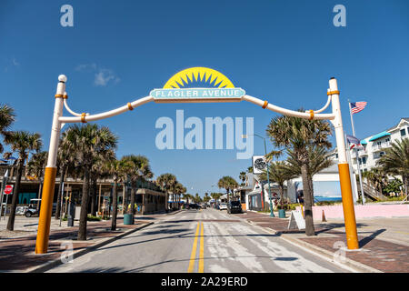 Parc De Vehicules Prives Sur Le Sable Le Long De La Plage De Flagler Avenue A New Smyrna Beach En Floride Photo Stock Alamy