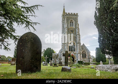 Dans l'église paroissiale de St Leonards Semley avec de vieux tombeaux, Wiltshire, England, UK Banque D'Images