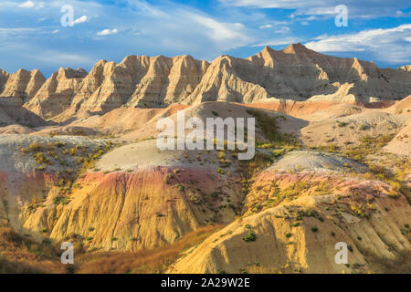 Dans les badlands de monticules jaune Badlands National Park, près de mur, le Dakota du Sud Banque D'Images