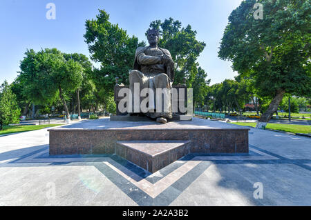 Tamerlan statue dans la ville de Samarkand, République d'Ouzbékistan Banque D'Images