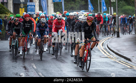 Les Championnats du Monde Route UCI 2019 Mens Elite race, de Leeds à Harrogate 261.8Km sur un parcours difficile par temps humide. Photographié ici entrer dans Skipton, Yorkshire. Crédit : Stephen Bell/Alamy Banque D'Images