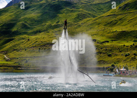 France, Tignes, flyboard Banque D'Images