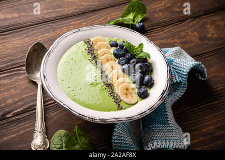 Petit déjeuner Smoothie Vert Detox Banque D'Images