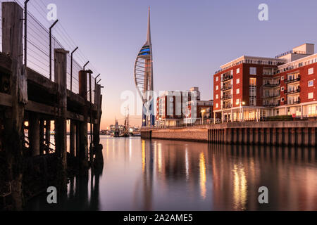 La tour Spinnaker à GUNWHARF QUAYS de Portsmouth, Hampshire, Royaume-Uni Banque D'Images