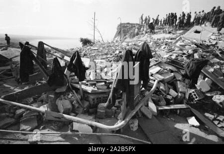 Débris après le séisme. Dans le rapport "Séisme à Agadir". L'Agadir 1960 séisme a détruit presque toute la ville et est considérée comme la plus grave catastrophe naturelle de l'histoire du Maroc. Banque D'Images